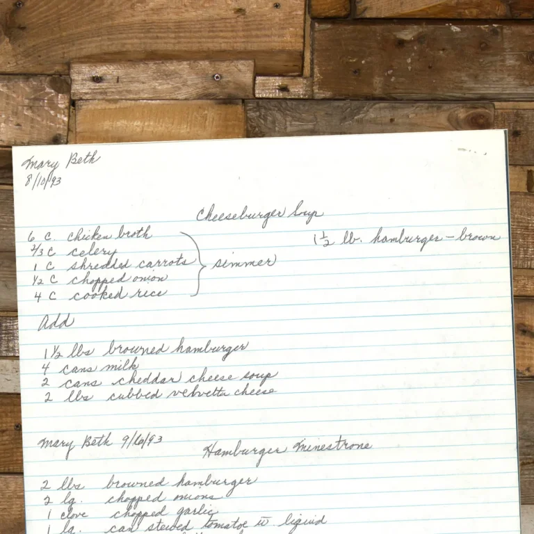 Handwritten recipe for Cheeseburger Soup