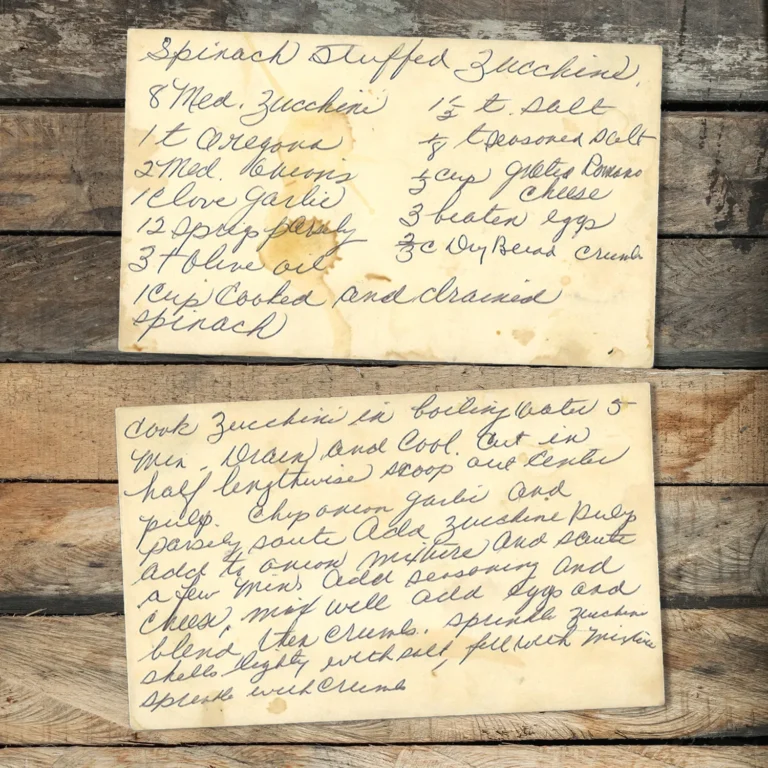 Handwritten recipe card for Spinach Stuffed Zucchini